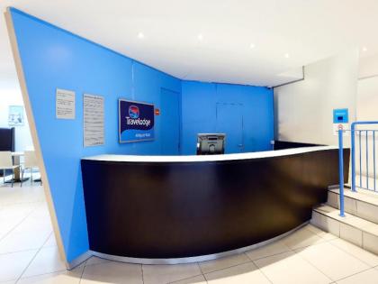 Travelodge London Central Aldgate East - image 10
