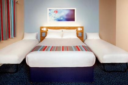 Travelodge London Central Aldgate East - image 4