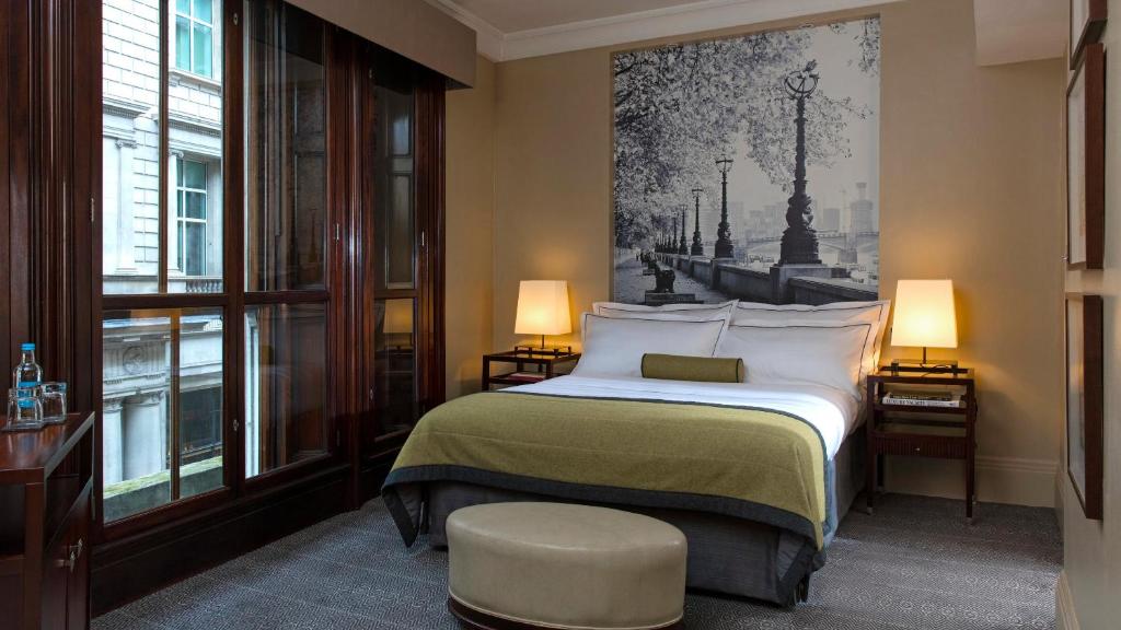 Threadneedles Autograph Collection by Marriott - image 2