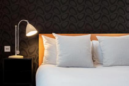 Bedford Corner Hotel - image 13
