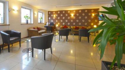 Kensington Court Hotel - image 4
