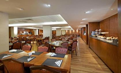 Central Park Hotel - image 11