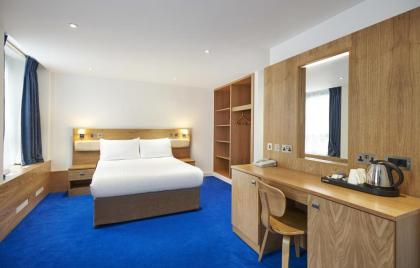 Central Park Hotel - image 14
