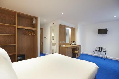 Central Park Hotel - image 15