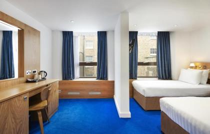 Central Park Hotel - image 16