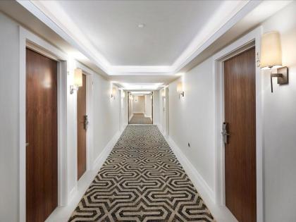 Central Park Hotel - image 19