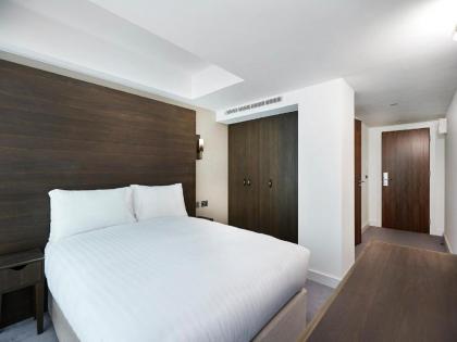 Central Park Hotel - image 20