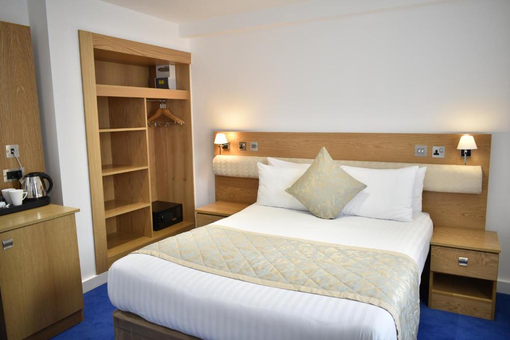 Central Park Hotel - image 4