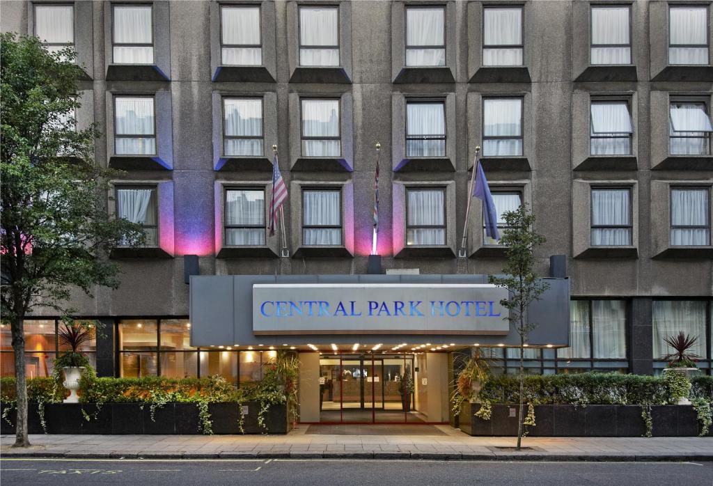 Central Park Hotel - image 7