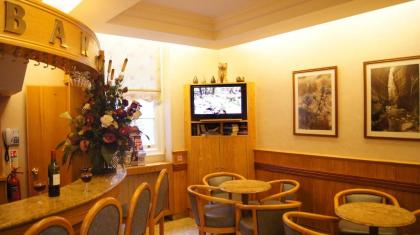 Nayland Hotel - image 15