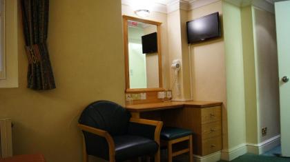 Nayland Hotel - image 19