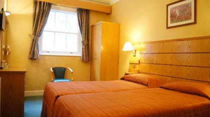 Nayland Hotel - image 20