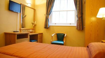 Nayland Hotel - image 4