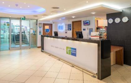 Holiday Inn Express London Swiss Cottage Hotel - image 10