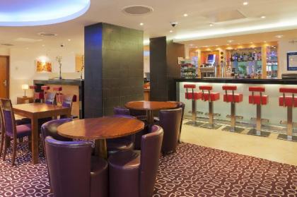 Holiday Inn Express London Swiss Cottage Hotel - image 20