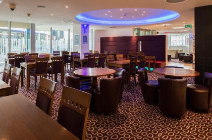 Holiday Inn Express London Swiss Cottage Hotel - image 5