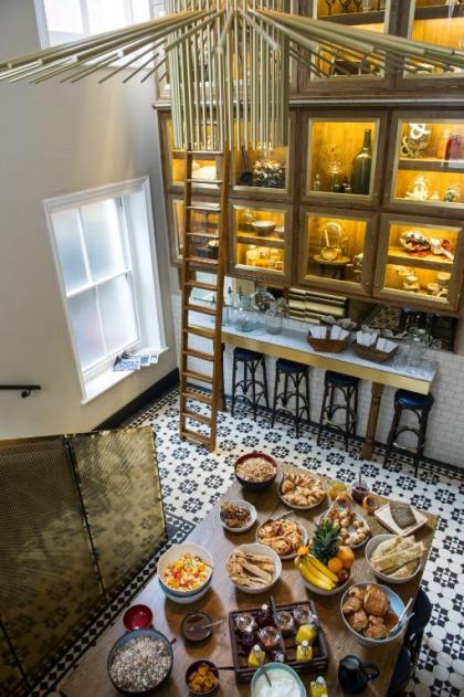 The Ampersand Hotel - image 2