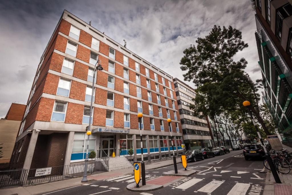 LSE Carr-Saunders Hall - main image