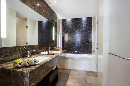 Conrad By Hilton London St. James - image 15
