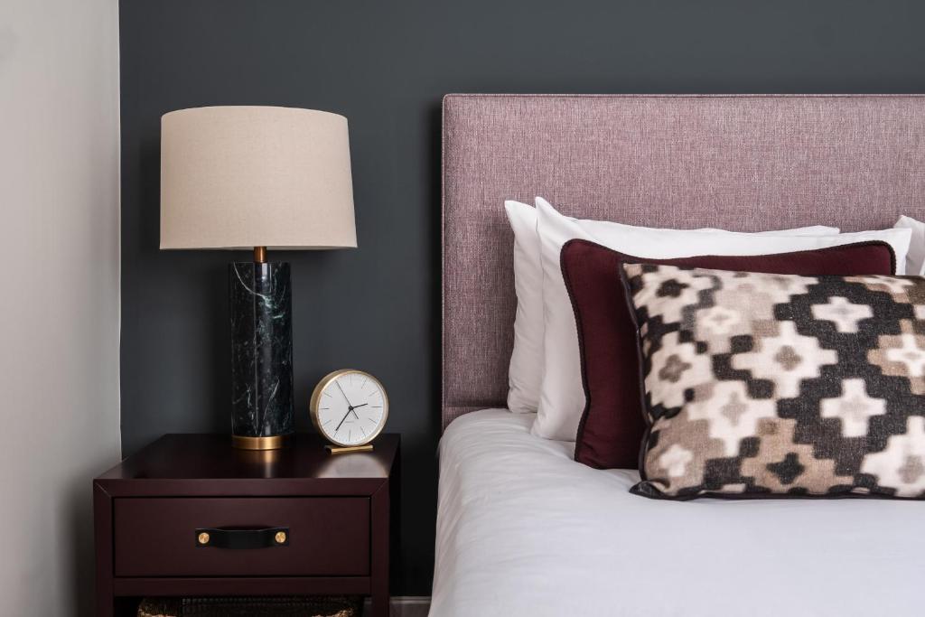 Native Mayfair - image 2