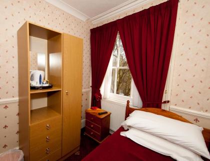 Balmoral House Hotel - image 13