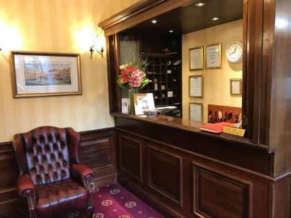 Balmoral House Hotel - image 6
