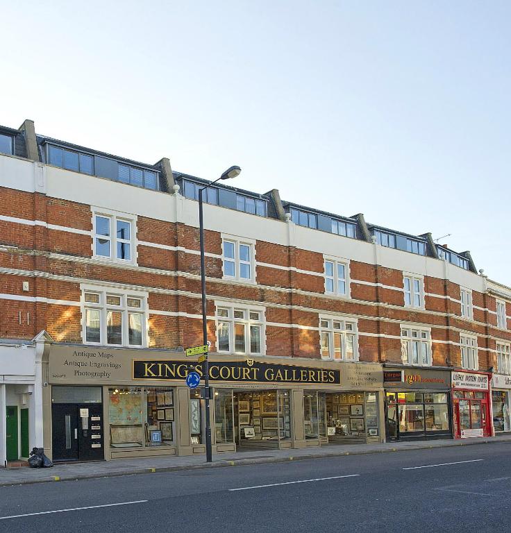 Native Fulham - image 2