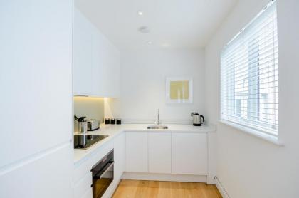 Native Fulham - image 3