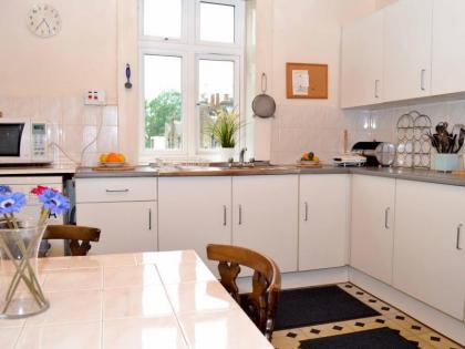 City Centre Apartments - image 20