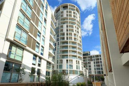SACO Canary Wharf - Trinity Tower - image 6