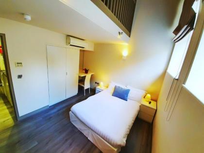 Arch Hotel - image 4