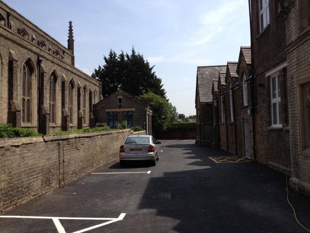 Arch Hotel - image 7