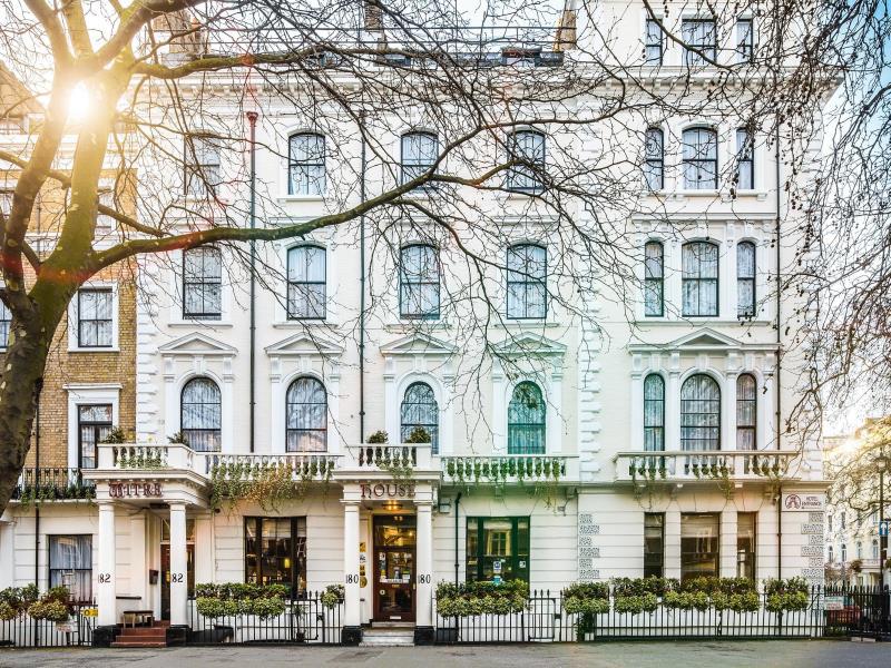 Mitre House Hotel - main image