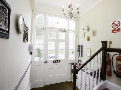 Primrose Guest House - image 2
