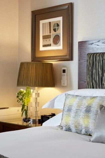 Cheval Knightsbridge - image 2