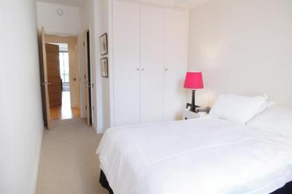 Super Nice Clerkenwell Home - image 2