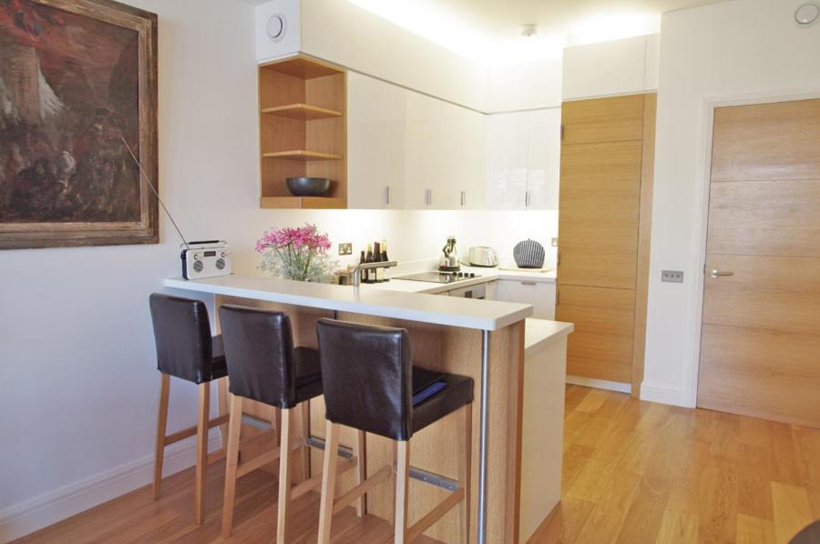 Super Nice Clerkenwell Home - image 5