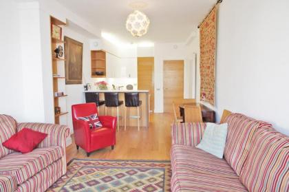 Super Nice Clerkenwell Home - image 6