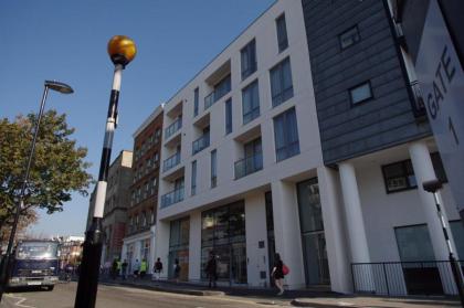 Super Nice Clerkenwell Home - image 8