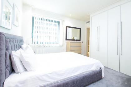 Horizon Canary Wharf Apartments - image 12