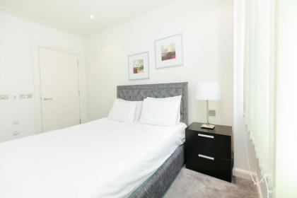 Horizon Canary Wharf Apartments - image 9