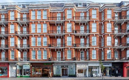 Cheval Harrington Court Apartments - image 1