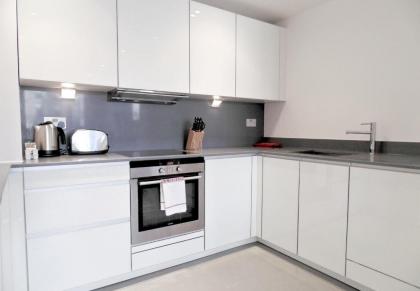 Tower Hill Serviced Apartments - image 9