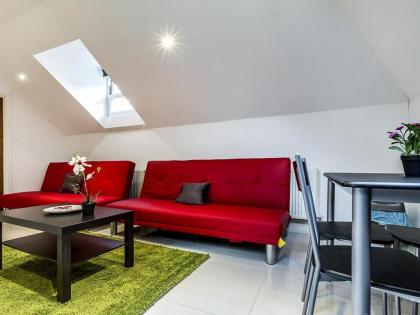 Aldgate Flats - image 5