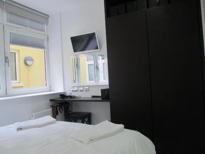 BLOOMSBURY APARTMENTS - image 14