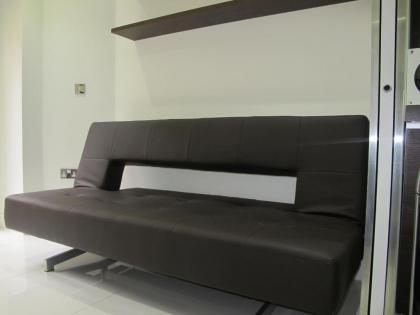 BLOOMSBURY APARTMENTS - image 15