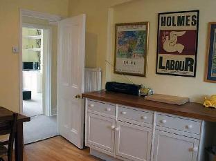 A Home To Rent at Chelsea - The Fulham Apartment - image 6