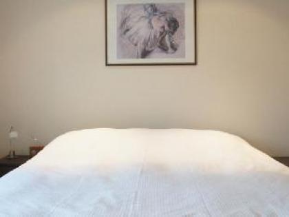 A Home To Rent at Chelsea - The Family Apartment - image 10