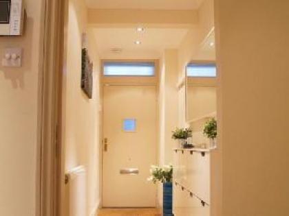 A Home To Rent at Chelsea - The Family Apartment - image 15