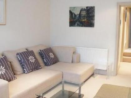 A Home To Rent at Chelsea - The Family Apartment - image 19
